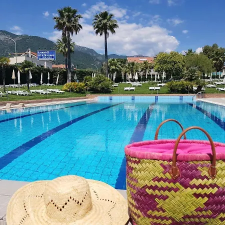 Belvilla By Oyo Loano 2 Village 2 Apartmán *